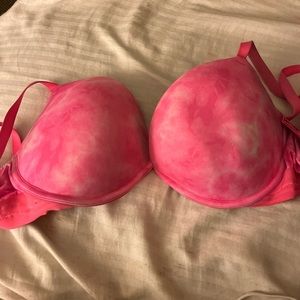 Pink Victoria’s Secret bra 36DD